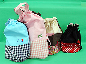 【aa 18】子どもが喜ぶ幼稚園グッズ
・ランチ巾着袋　・着替え袋
・コップ巾着袋　・シューズ袋
